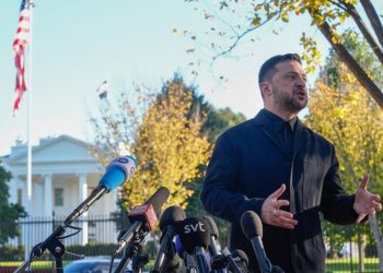 La cumbre Trump-Putin prevista para Budapest está en suspenso, dice un funcionario estadounidense