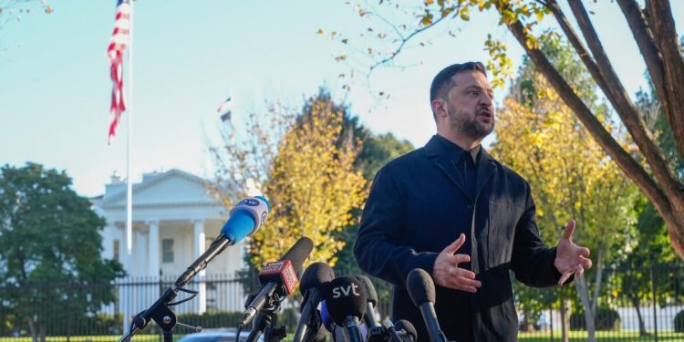 La cumbre Trump-Putin prevista para Budapest está en suspenso, dice un funcionario estadounidense