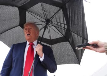 Trump advierte a Rusia que podría enviar Tomahawks de largo alcance a Ucrania si la guerra no termina pronto