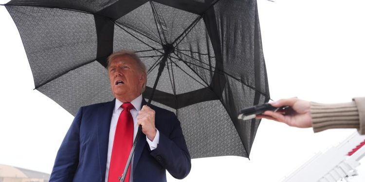 Trump advierte a Rusia que podría enviar Tomahawks de largo alcance a Ucrania si la guerra no termina pronto