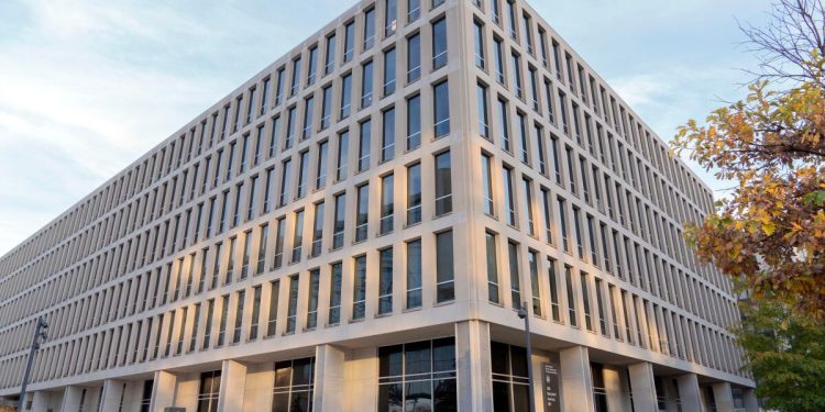 Los despidos del Departamento de Educación afectan a las oficinas que supervisan la educación especial y el cumplimiento de los derechos civiles