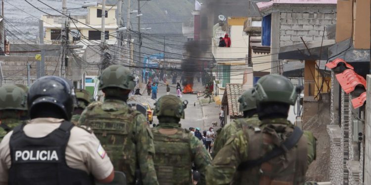 Este 20 de octubre hay vías cerradas en Ecuador por el paro