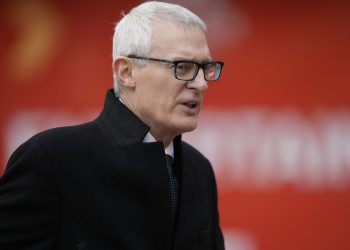 Los comentarios de Joey Barton 'me hicieron sentir físicamente inseguro', dice Jeremy Vine a la corte