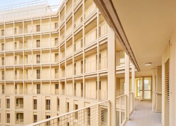 Edificio de Vivienda Social de 67 viviendas en Illa Glòries / Vivas Arquitectos + Pau Vidal