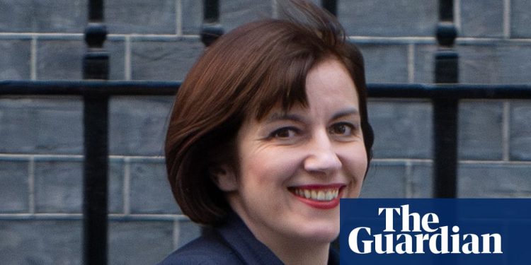 Phillipson pide «menos debate público» por parte de la CEDH sobre las normas de reconocimiento de género | Comisión de Igualdad y Derechos Humanos (CEDH)