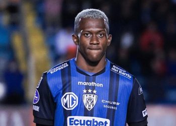 Independiente del Valle, cada vez más cerca del título tras remontar en Loja