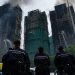 Al menos 94 muertos en incendio en Hong Kong mientras las autoridades continúan buscando a cientos de desaparecidos