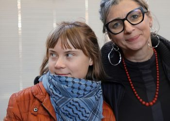 Movilización global en solidaridad con Palestina: Thunberg y Albanese encabezan la marcha en Roma