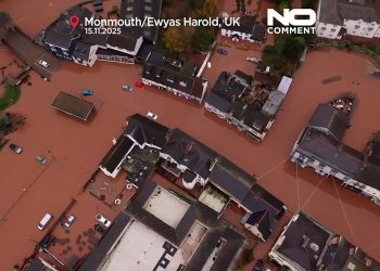 Video. Comienza la limpieza de la tormenta Claudia en las aldeas británicas de Ewyas Harold y Monmouth después de las inundaciones