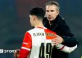 Shaqueel van Persie: el delantero del Feyenoord debutó con la mano de su padre Robin van Persie