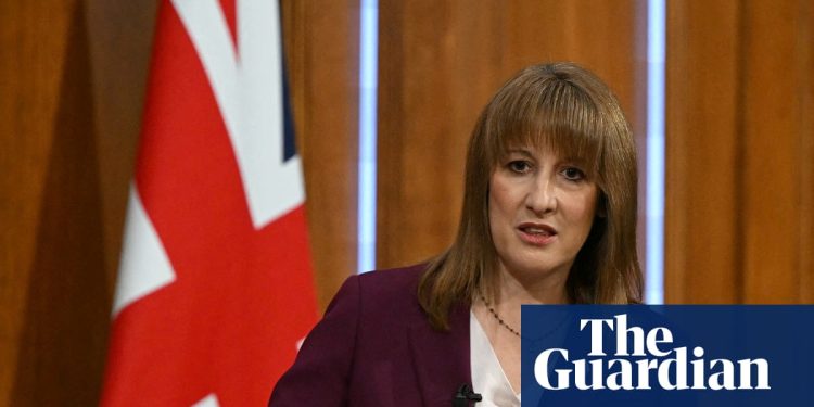 La elección imposible del canciller: ¿necesidad económica o desastre político? – podcast | Política