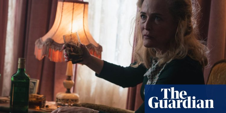Trespasses: ​Gillian Anderson se roba cada escena en este milagroso rompecorazones televisivo | Televisión