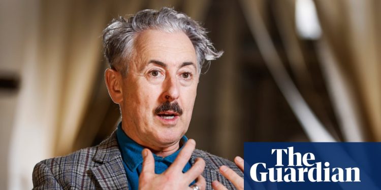 'No sólo estoy representando obras bonitas': el plan de la estrella de Hollywood Alan Cumming para reavivar el teatro en las Tierras Altas de Escocia | Teatro