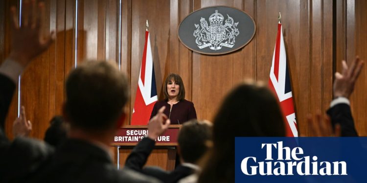 No 10 recurre a influencers para llegar a audiencias más allá de los principales medios | Política