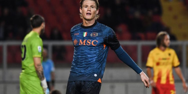 Rumores de transferencias, noticias: Man United quiere que Scott McTominay regrese