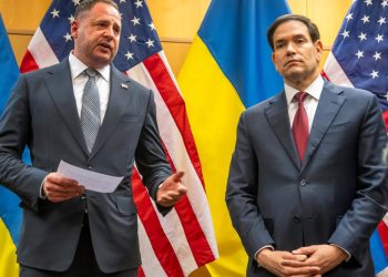 El jefe de gabinete de Zelenskyy dimite a medida que se amplían las investigaciones de corrupción en Ucrania: NPR