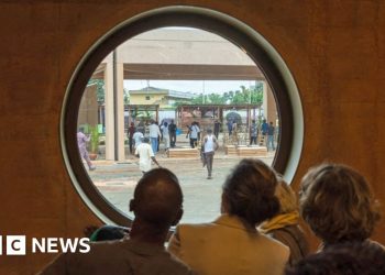 El Museo de Arte de África Occidental (Mowaa) y la disputa por los bronces de Benin en Nigeria