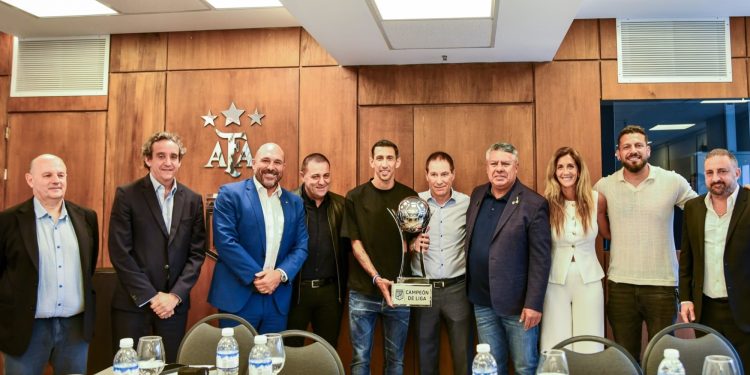 Caso Rosario Central: la obsesión por las estrellas :: Olé