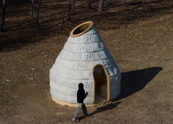 Cabaña Micelial / Arquitectura Yong Ju Lee