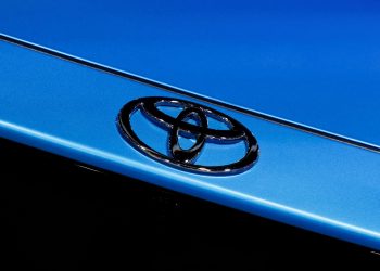 Toyota abre una planta de baterías en EE.UU. y confirma un plan de inversión de 10.000 millones de dólares | Noticias de la industria automotriz