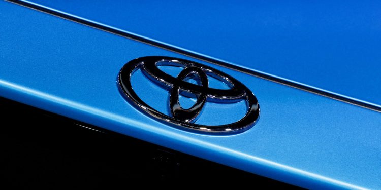 Toyota abre una planta de baterías en EE.UU. y confirma un plan de inversión de 10.000 millones de dólares | Noticias de la industria automotriz