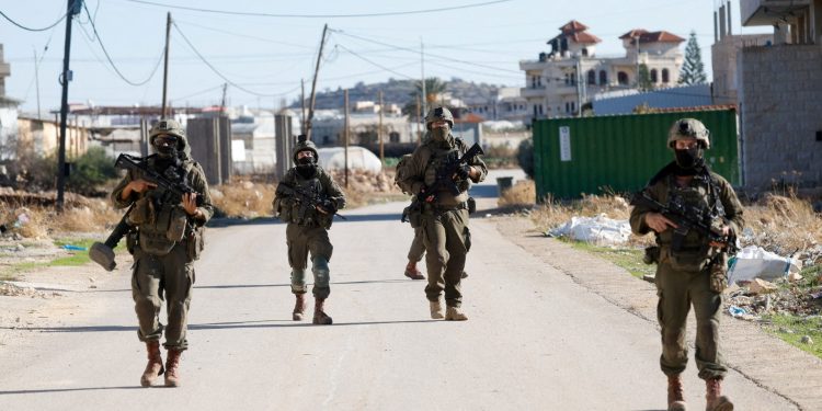 Palestinos obligados a permanecer encerrados mientras continúa el ataque de Israel a Cisjordania | Conflicto Israel-Palestina Noticias