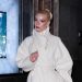 Anya Taylor-Joy tiene un toque muy atrevido en los blancos de invierno