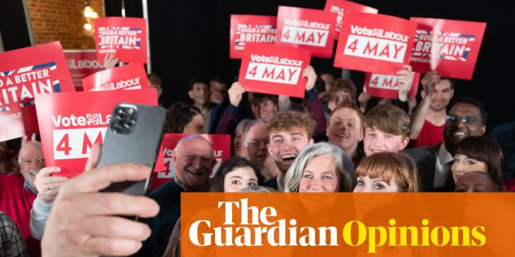 Keir Starmer puede estar demasiado ocupado para dominar la última moda del baile, pero necesita estar en TikTok | Carys Afoko