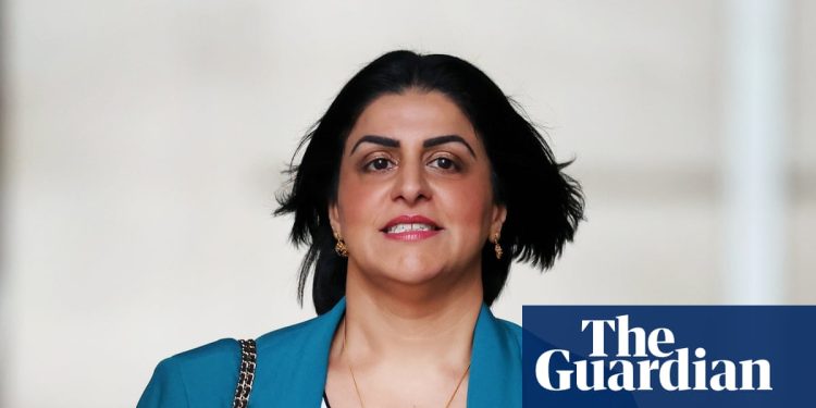 Obispo anglicano conmocionado 'hasta la médula' por los comentarios del secretario del Interior sobre solicitantes de asilo | Inmigración y asilo