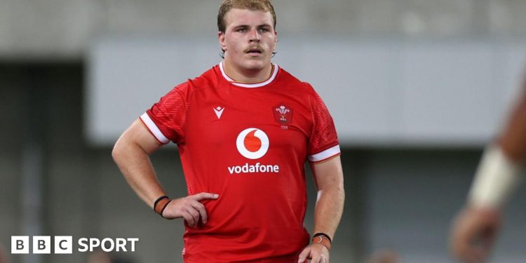 Rugby de Gales: el pilar de Bath Archie Griffin espera poder hacer de tres su número mágico