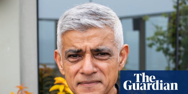 Sadiq Khan pide a Reeves que presente un presupuesto laborista 'auténtico' que impulse la inversión verde | Crisis climática
