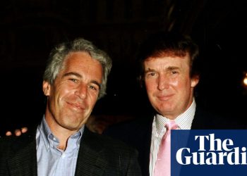 Correos electrónicos recientemente publicados revelan que Epstein siguió de cerca a Trump | Jeffrey Epstein