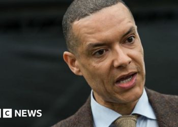El diputado de Norwich, Clive Lewis, ofrece asiento a Burnham para el desafío Starmer