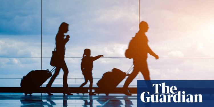 Los parlamentarios piden a HMRC que explique el error de prestación por hijos que congeló los pagos a los padres | Prestaciones por hijos