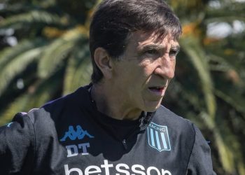 La contundente desmentida de Costas sobre un supuesto pedido en Racing :: Olé