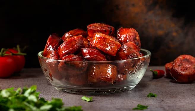 Receta para un buen asado: cacerola de butifarras