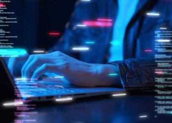 Los desarrolladores dejaron un gran caché de credenciales expuestas en sitios web de generación de código