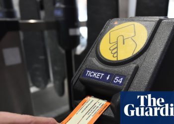 Alivio para los pasajeros de ferrocarril tras el anuncio de la congelación de tarifas en Inglaterra para 2026 | Tarifas de tren