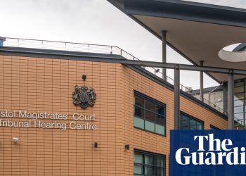 Siete hombres acusados ​​en la investigación de explotación sexual infantil de Bristol | noticias del reino unido