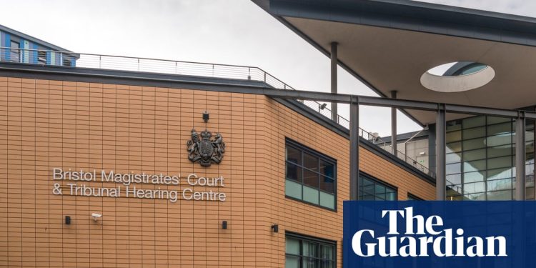 Siete hombres acusados ​​en la investigación de explotación sexual infantil de Bristol | noticias del reino unido