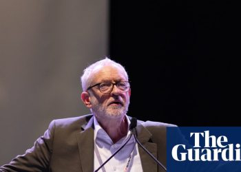 Los miembros de su partido votan para que el nombre sea permanente en una tensa primera conferencia | Jeremy Corbyn