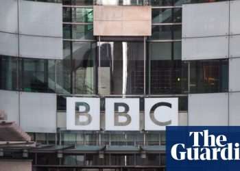 ¿Será suficiente la dimisión de Tim Davie para restaurar la confianza del público en la BBC? | bbc