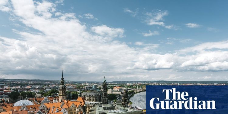 Siete presuntos miembros de un grupo de extrema izquierda alemán van a juicio por ataques | Alemania