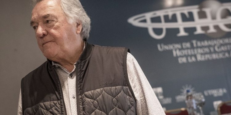 La CGT define su nueva conducción entre frenéticas negociaciones, pero Barrionuevo amaga con romper