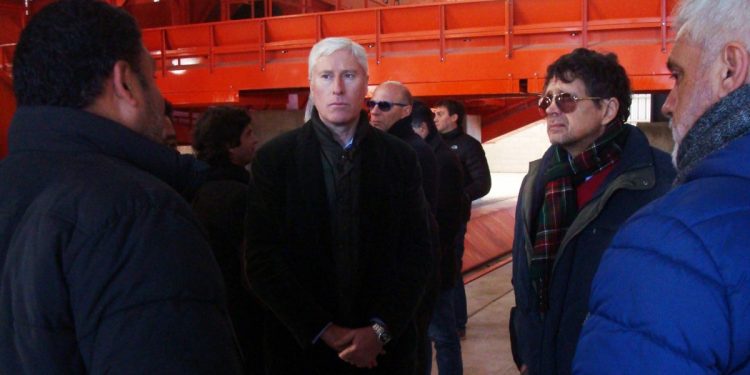 Si Santilli lleva a Coria de viceministro, el misterioso karinista Lan Hao Yuan asumiría de diputado