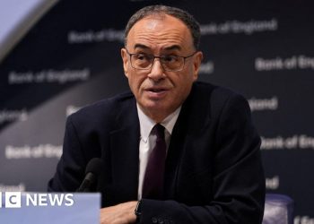 ¿El gobernador del Banco de Inglaterra, Andrew Bailey, hará de Papá Noel o de Scrooge en materia de tipos de interés?