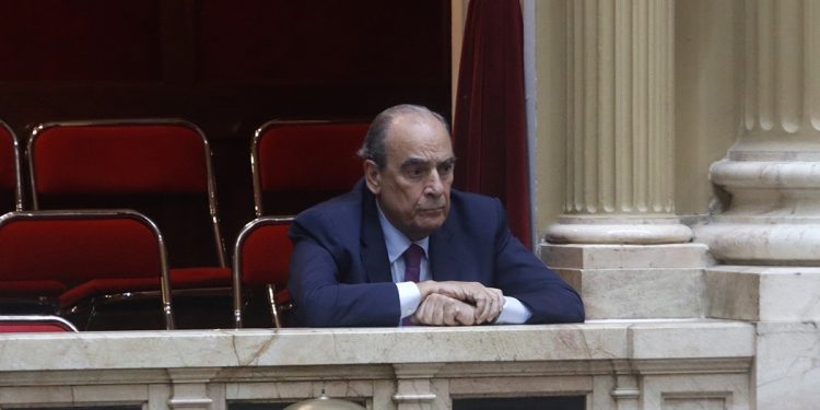 Renuncia Guillermo Francos y Adorni es el nuevo jefe de Gabinete: Se fue Catalán y peligran Scioli y Tillard