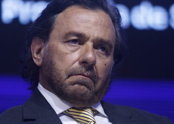 Bronca de los gobernadores porque Milei sigue sin girarles recursos: «Estamos esperando que el poncho aparezca»