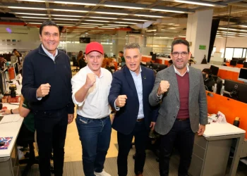 Aníbal Gaviria queda como candidato único