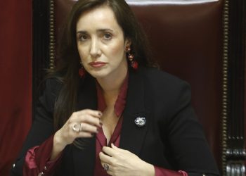 Villarruel cruzó a Caputo por cobrar peaje a unos peregrinos de Misiones: «La libertad, bien, gracias»